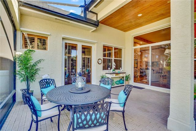 105 Island Cottage Lane, Vero Beach, FL 32963