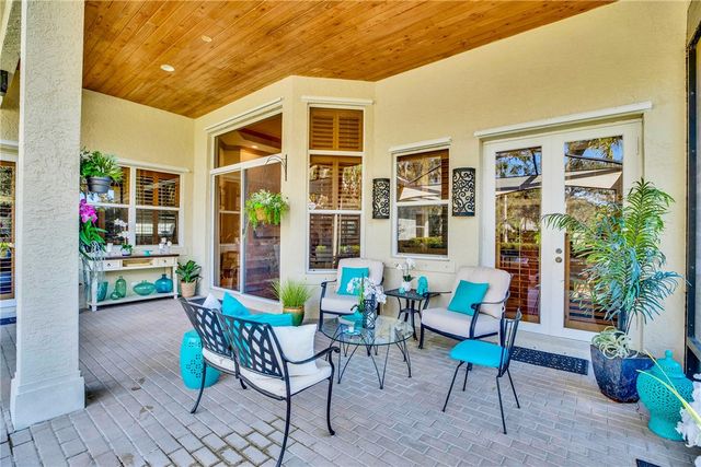 105 Island Cottage Lane, Vero Beach, FL 32963