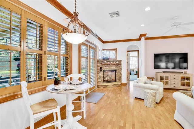 105 Island Cottage Lane, Vero Beach, FL 32963