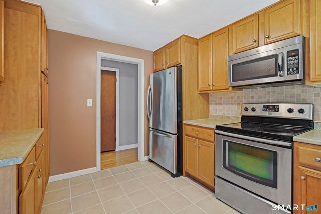 95 Montclair Drive, East Hartford, CT 06118