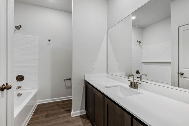 945 Cawthorne Trail, Fort Worth, TX 76108