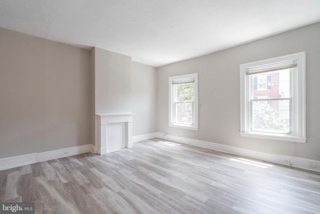 2427 BROWN ST, Philadelphia, PA 19130