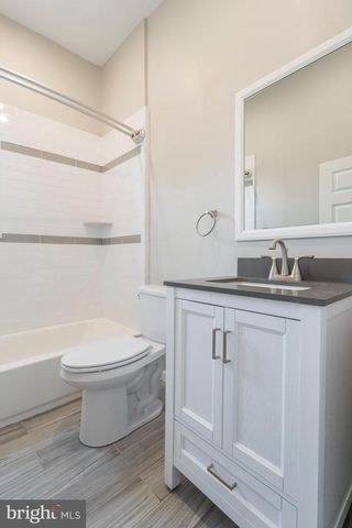 2427 BROWN ST, Philadelphia, PA 19130