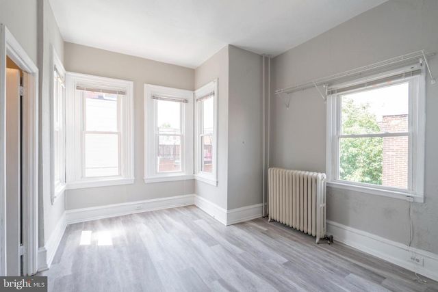 2427 BROWN ST, Philadelphia, PA 19130