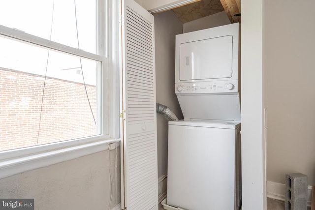 2427 BROWN ST, Philadelphia, PA 19130