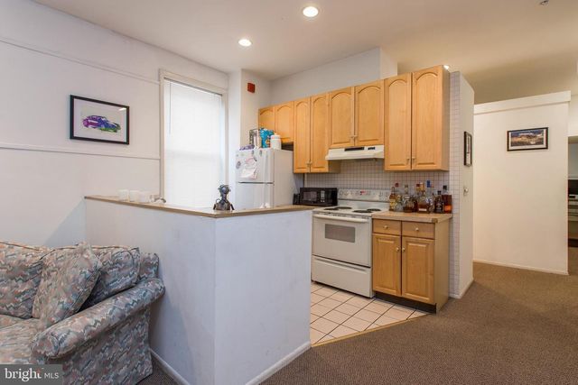 2427 BROWN ST, Philadelphia, PA 19130
