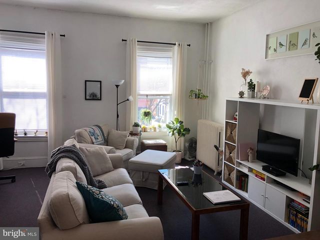 2427 BROWN ST, Philadelphia, PA 19130