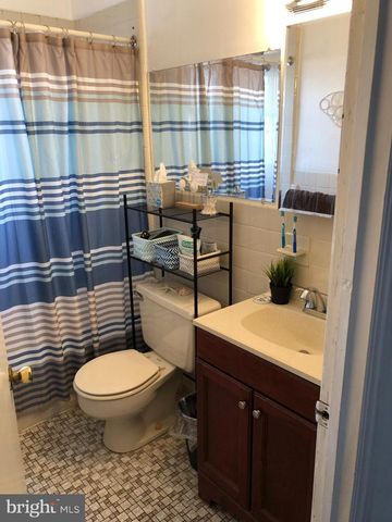 2427 BROWN ST, Philadelphia, PA 19130