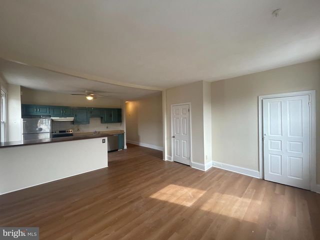 2427 BROWN ST, Philadelphia, PA 19130