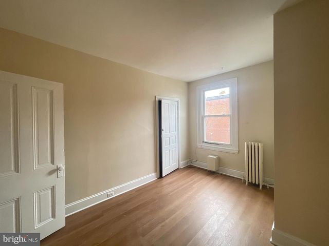 2427 BROWN ST, Philadelphia, PA 19130