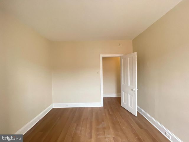 2427 BROWN ST, Philadelphia, PA 19130