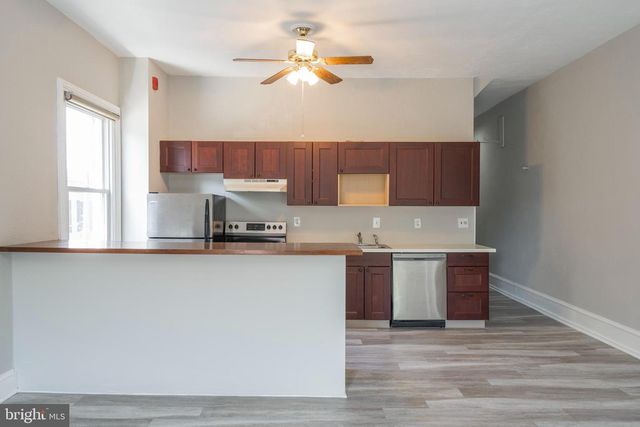 2427 BROWN ST, Philadelphia, PA 19130