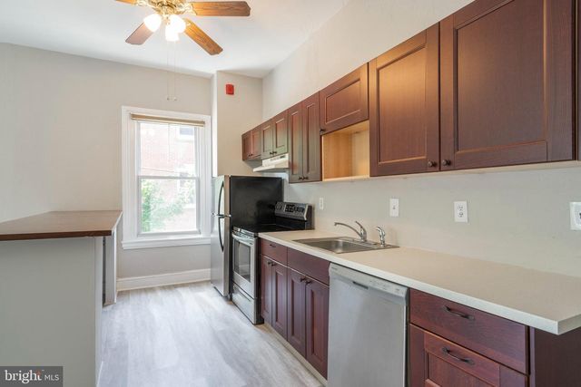 2427 BROWN ST, Philadelphia, PA 19130