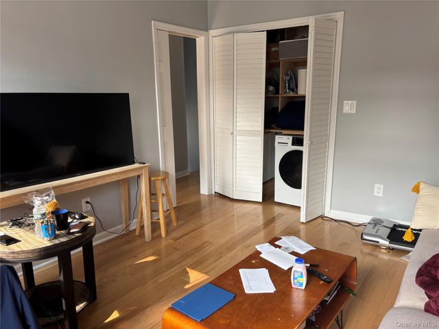 8117 164th Place, Flushing, NY 11432