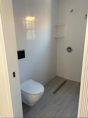 8117 164th Place, Flushing, NY 11432