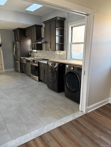 8117 164th Place, Flushing, NY 11432