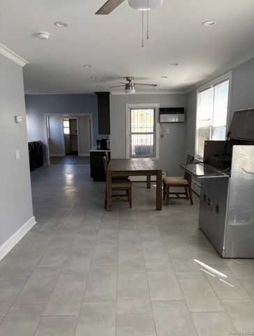 8117 164th Place, Flushing, NY 11432