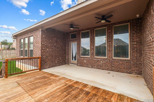 28808 Throssel Ln, San Antonio, TX 78260