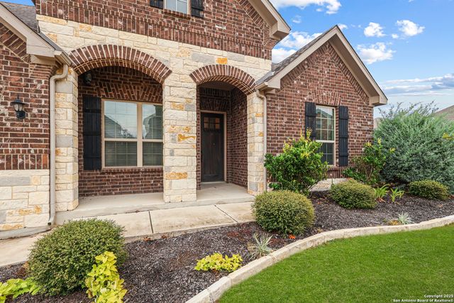 28808 Throssel Ln, San Antonio, TX 78260