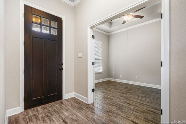 28808 Throssel Ln, San Antonio, TX 78260