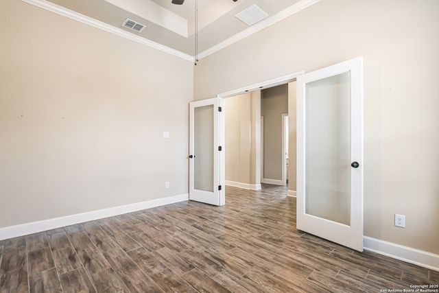 28808 Throssel Ln, San Antonio, TX 78260