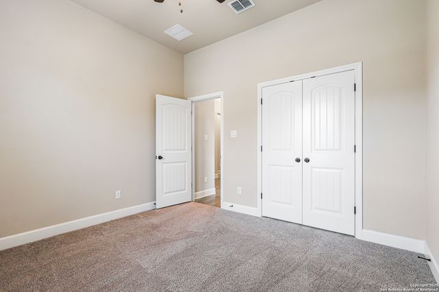 28808 Throssel Ln, San Antonio, TX 78260