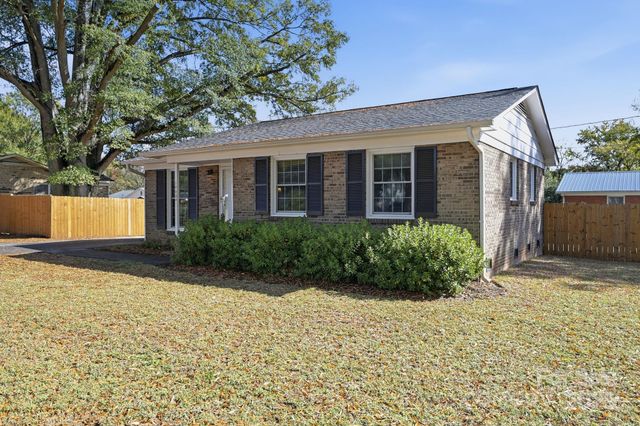 19404 Center Street, Cornelius, NC 28031