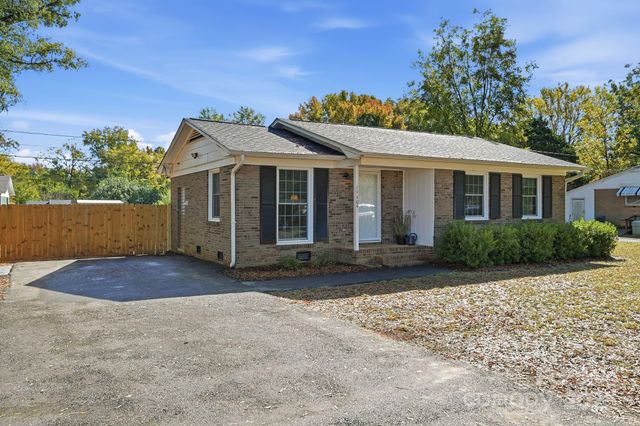 19404 Center Street, Cornelius, NC 28031