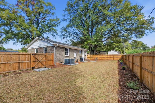 19404 Center Street, Cornelius, NC 28031