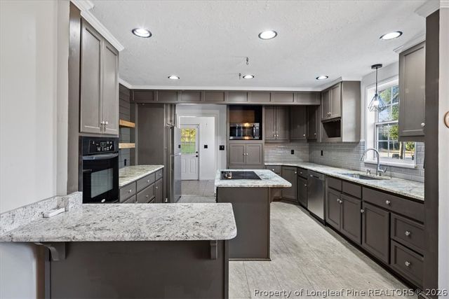 912 Main Street N, Raeford, NC 28376