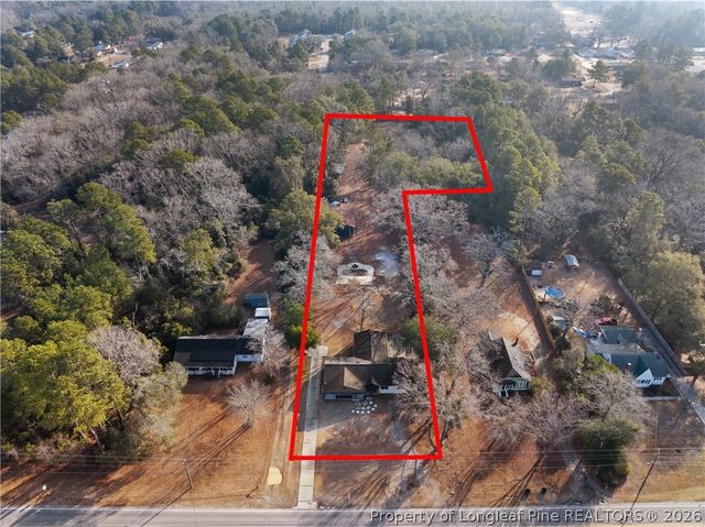 912 Main Street N, Raeford, NC 28376