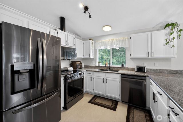 1314 Starlite Court E, Lacey, WA 98503