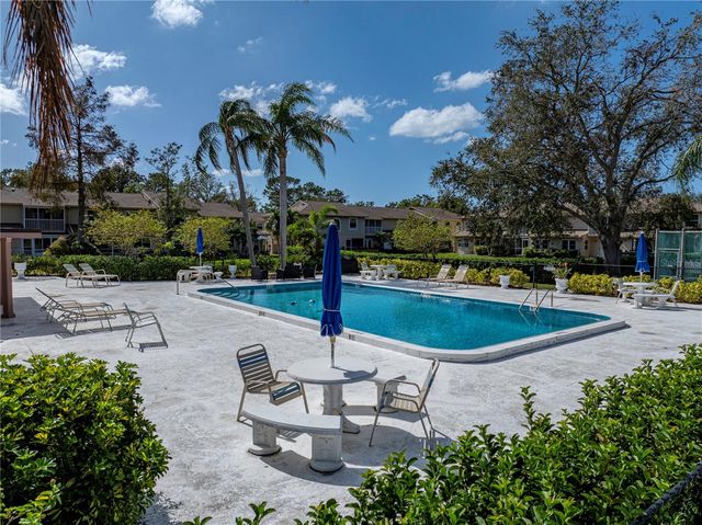 9700 STARKEY ROAD 312, Seminole, FL 33777