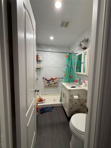 4240 Bowne Street 5C, Flushing, NY 11355