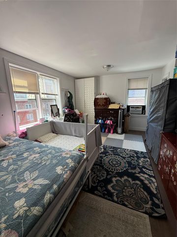 4240 Bowne Street 5C, Flushing, NY 11355