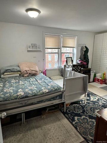 4240 Bowne Street 5C, Flushing, NY 11355