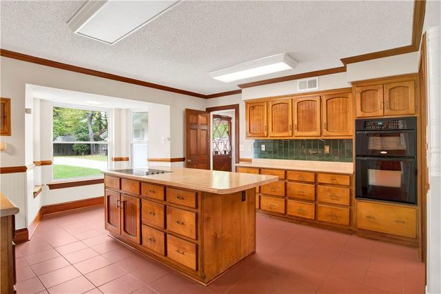 906 Azalea Road, Mobile, AL 36693