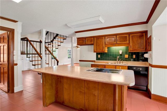 906 Azalea Road, Mobile, AL 36693