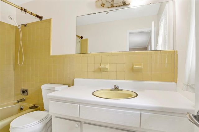 906 Azalea Road, Mobile, AL 36693