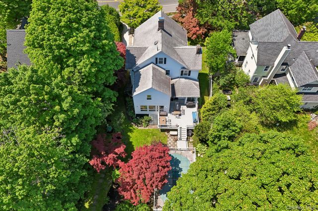 54 W Neck Road, Huntington, NY 11743