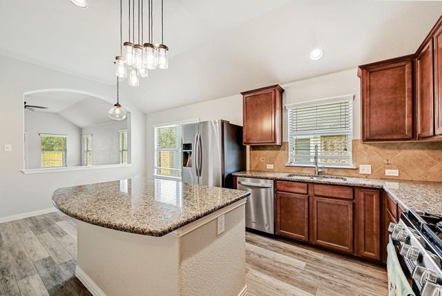 1441 Rainbow Parke DR, Round Rock, TX 78665
