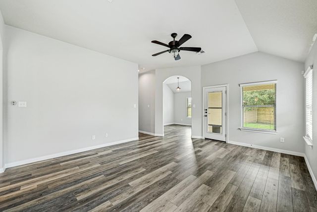 1441 Rainbow Parke DR, Round Rock, TX 78665