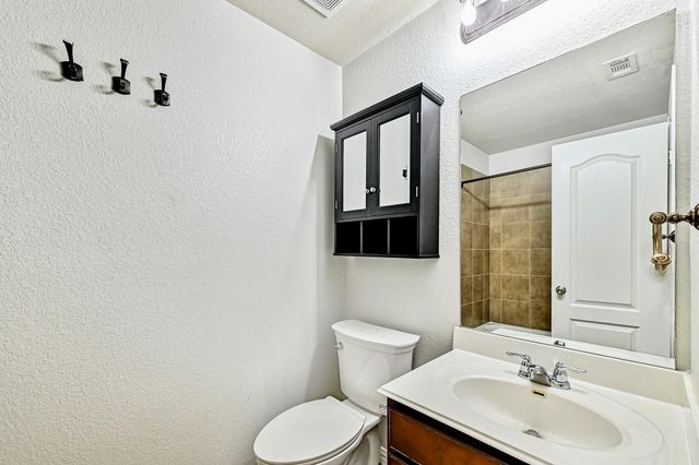 1441 Rainbow Parke DR, Round Rock, TX 78665