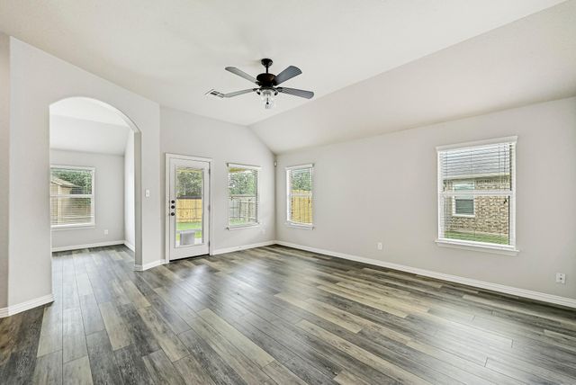 1441 Rainbow Parke DR, Round Rock, TX 78665