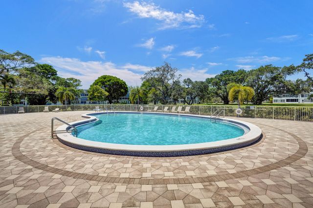 3038 Berkshire B 3038, Deerfield Beach, FL 33442