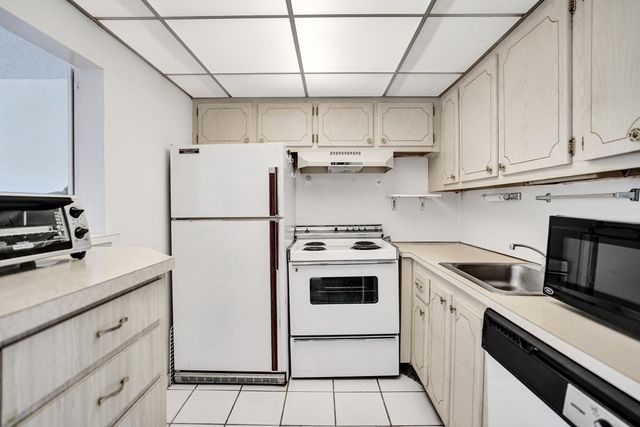 3038 Berkshire B 3038, Deerfield Beach, FL 33442