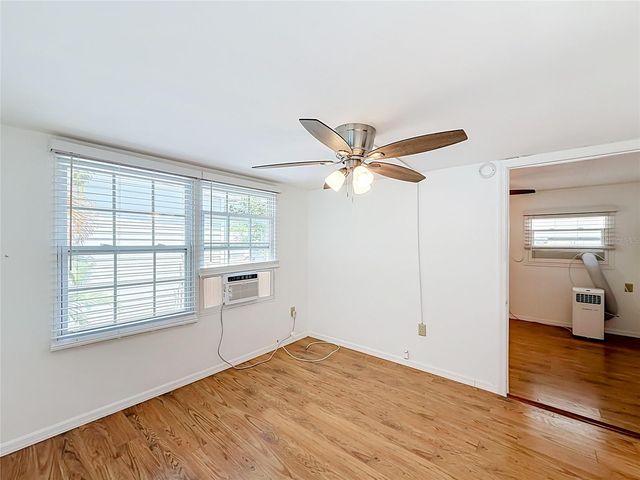 800 32ND AVENUE S 727, St Petersburg, FL 33705
