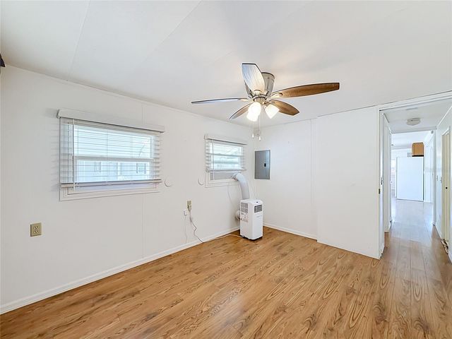 800 32ND AVENUE S 727, St Petersburg, FL 33705