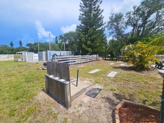 800 32ND AVENUE S 727, St Petersburg, FL 33705