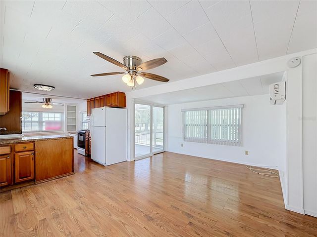 800 32ND AVENUE S 727, St Petersburg, FL 33705